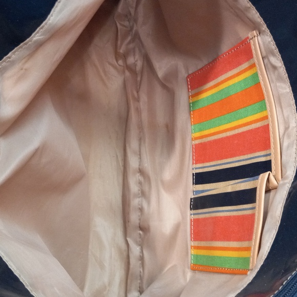 Satchel - Picture 12 of 16